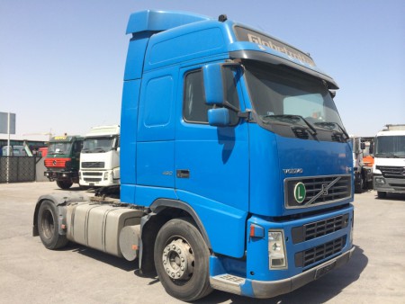 Volvo FH12/460 head truck