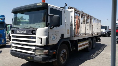 Scania 6x4 truck 114C/340 with block crane Atlas 145