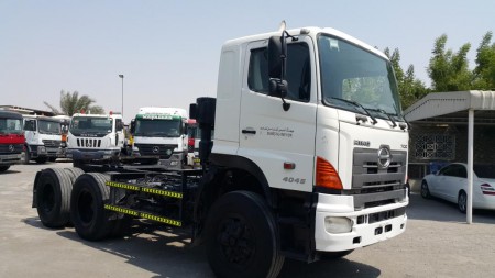 Hino head 6x4 truck 4045